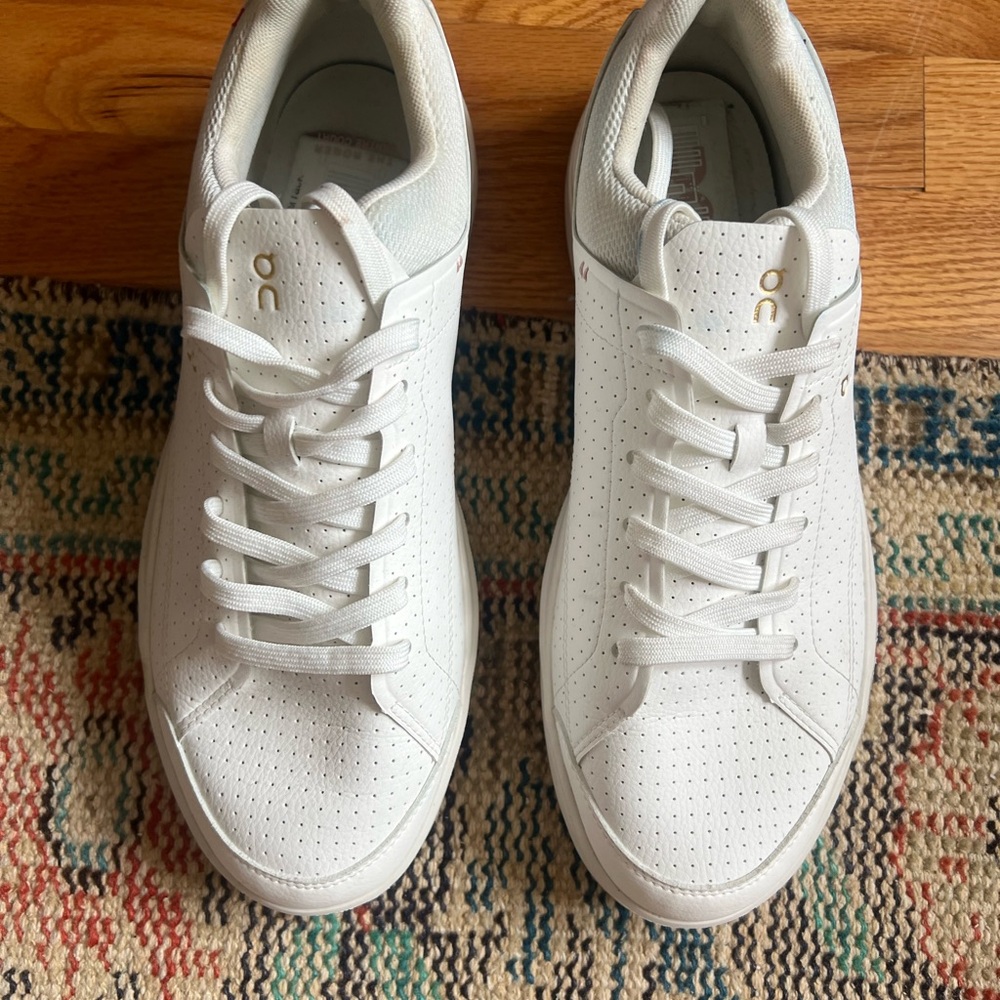 THE ROGER Women’s On Cloud Sneakers - Picture 3 of 9